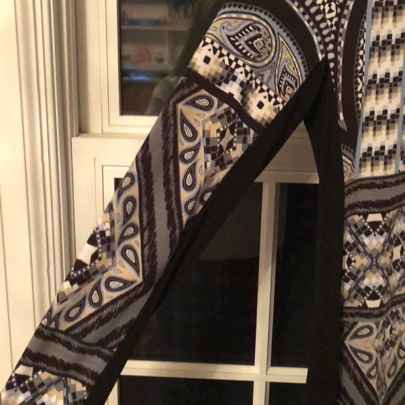 Long sleeve dress - Picture 3 of 9